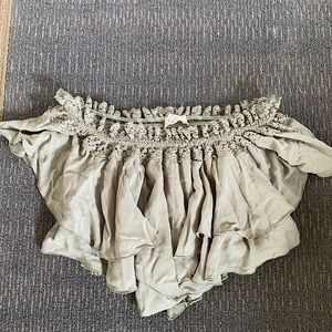 Ocean Drive BEAUTIFUL sage green crop top size S